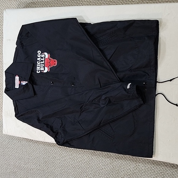 Mitchell & Ness Chicago Bulls windbreaker jacket XL - Picture 1 of 6